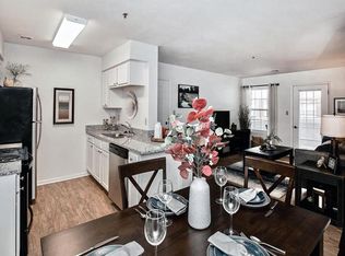 300 20th Ave W #4-205, Milan, IL 61264