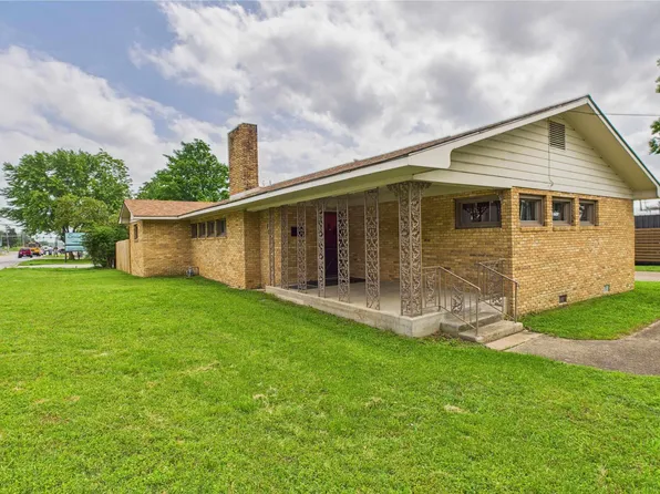 704 S College St, Mountain Home, AR 72653