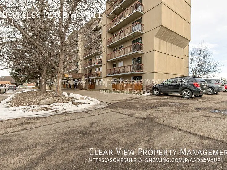 5 Berkeley Pl W #111 — Photo 35
