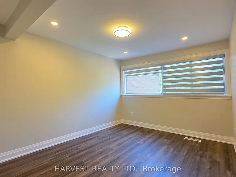 54 Paul Markway — Photo 15