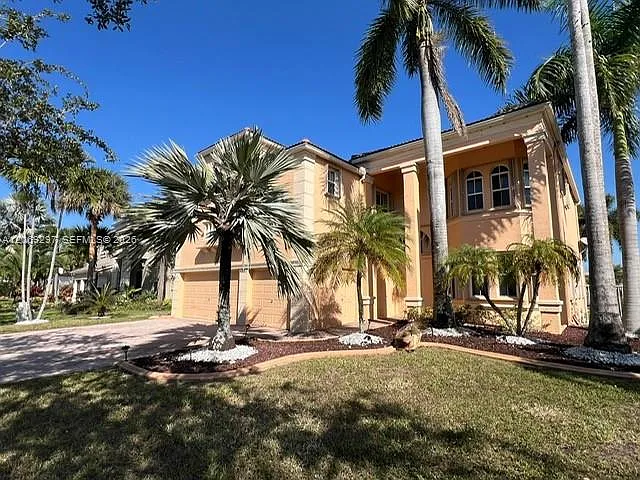 4957 SW 167th Ave — Photo 2