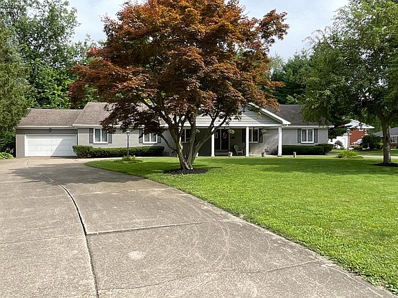 2nd image of 1553 Williams Dr