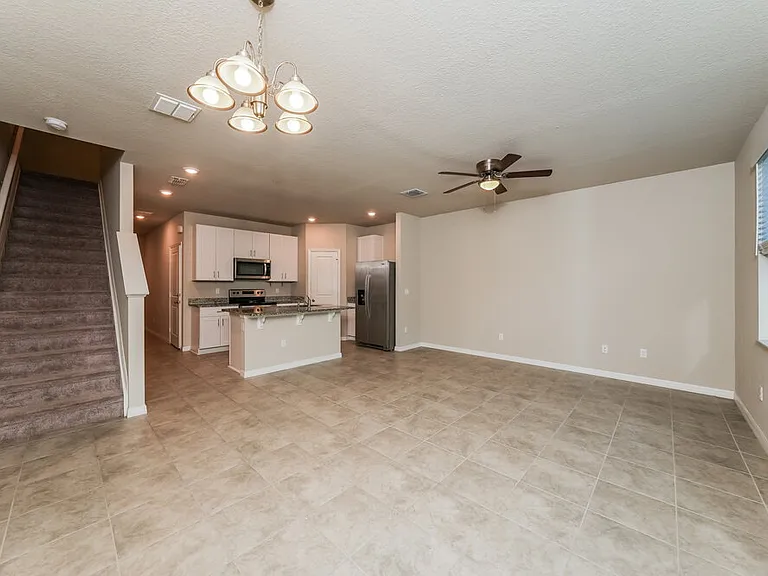 4030 Hot Springs Ave — Photo 5