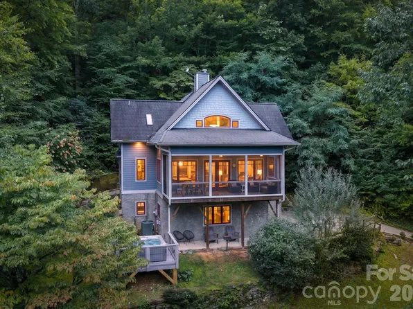 18 Wood Haven Ln, Black Mountain, NC 28711