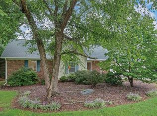 7494 Friendship Ledford Rd, Winston Salem, NC 27107