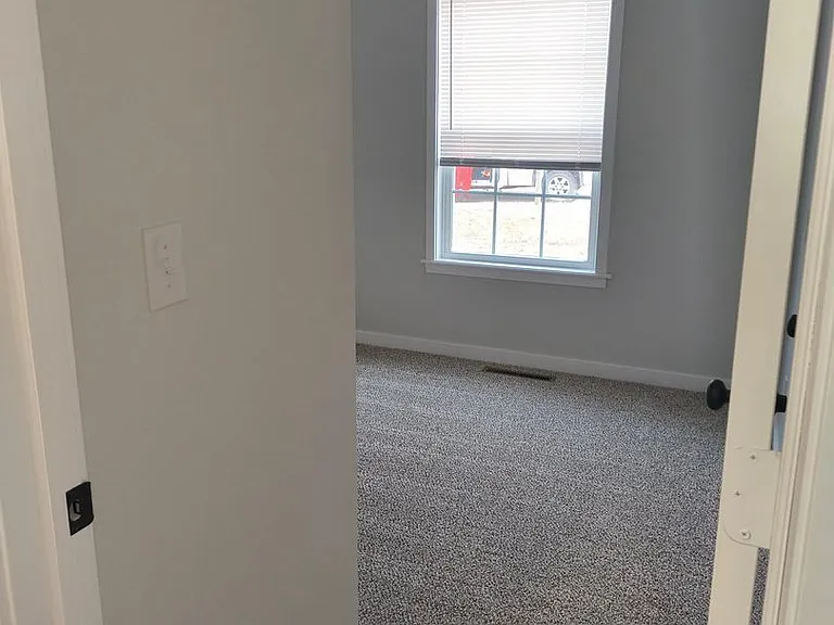 3437 S Glenn Ave — Photo 5