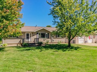 269 N Pine St, Dexter, MN 55926