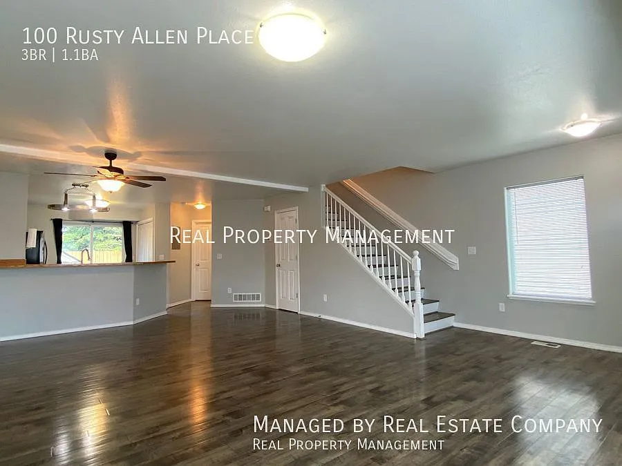 Modern 3bd/2ba Town House style Condo in Turpin neighborhood. Close to JBER! — Photo 3
