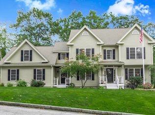 40 Highcrest Rd, Manchester, NH 03104