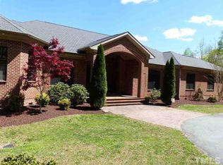 526 White Oak Dr, Roxboro, NC 27573