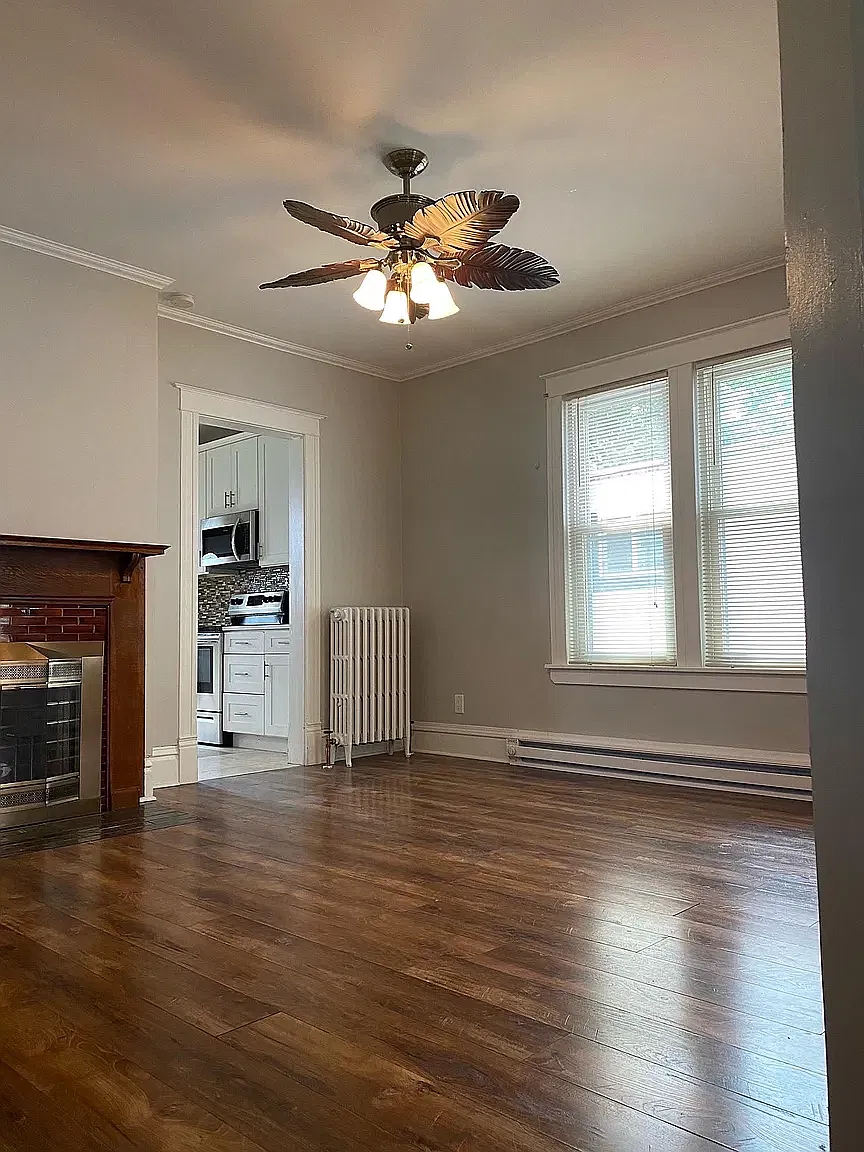 3 bed, 1.5 bath, $1,855 — Photo 4