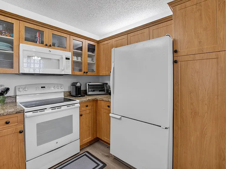 5418 Firenze Dr #F — Photo 12