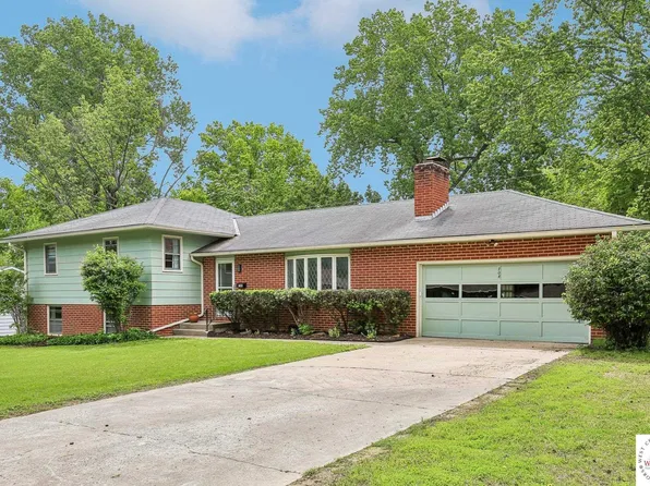 708 Tyler Ave, Warrensburg, MO 64093