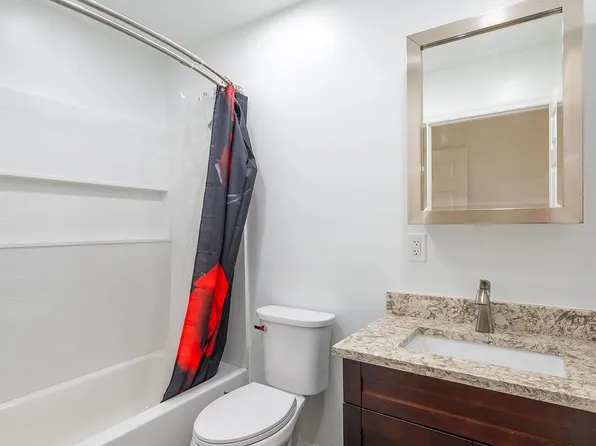 108 Claremont Avenue image 12 of 20