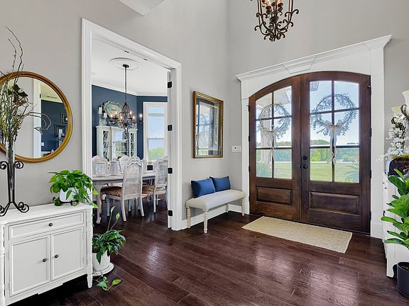 5th image of 565 Oasis Dr