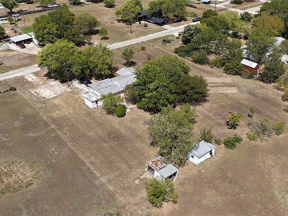 4th image of 195 City View Dr