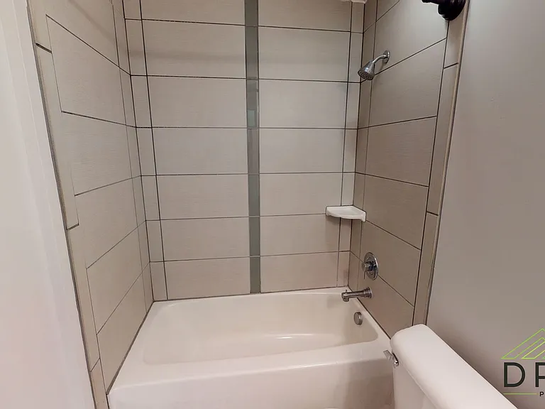 326 E Hillsdale St #8 — Photo 13