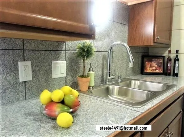 807 N 45th St, Omaha, NE 68132