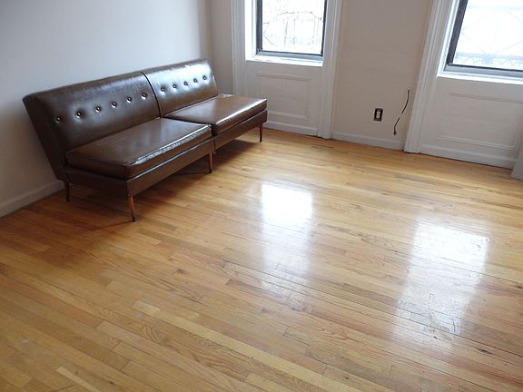 2nd image of 693 10th Ave APT 2FS
