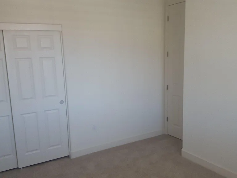 2256 W Cantara Dr — Photo 13