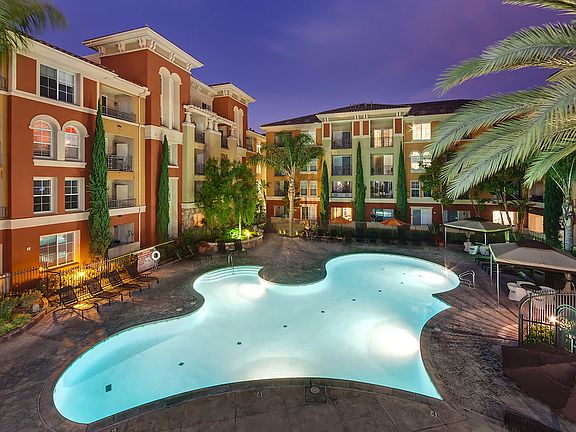 Renaissance at Uptown Orange