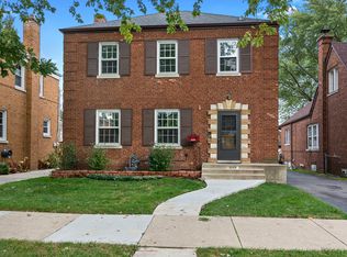 9139 S Bell Ave, Chicago, IL 60643
