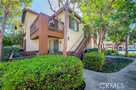 2 bed, 1047 sqft, $3,500 — Photo 2