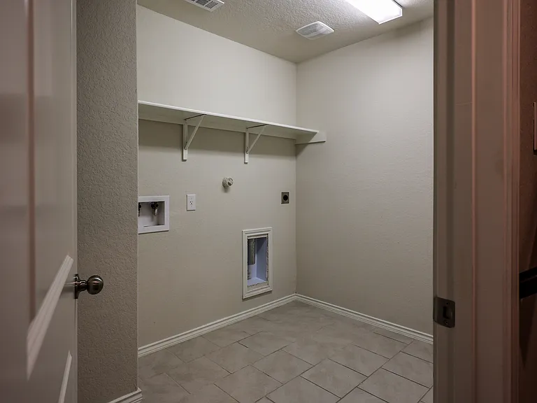 6407 Kendall Cv — Photo 27