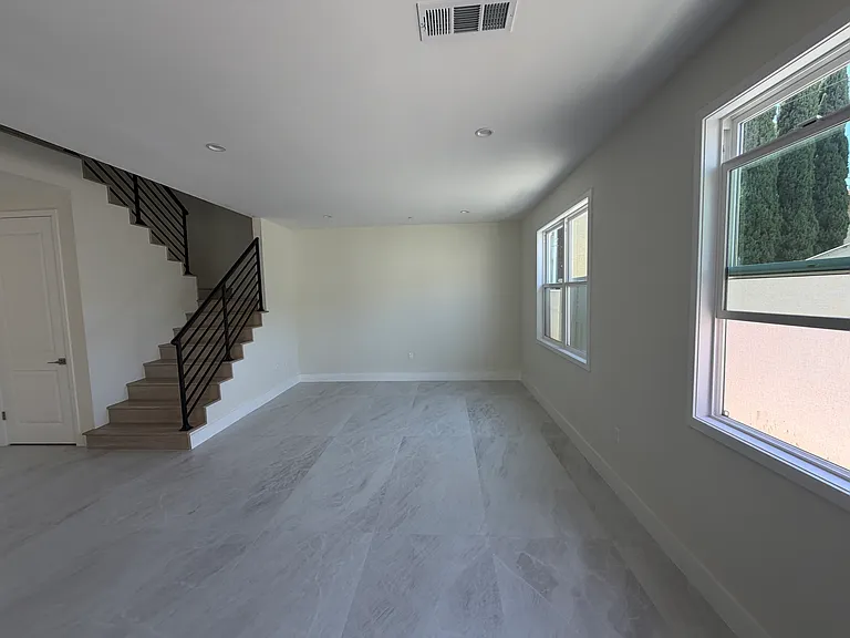 2708 Birch St #2710A — Photo 10