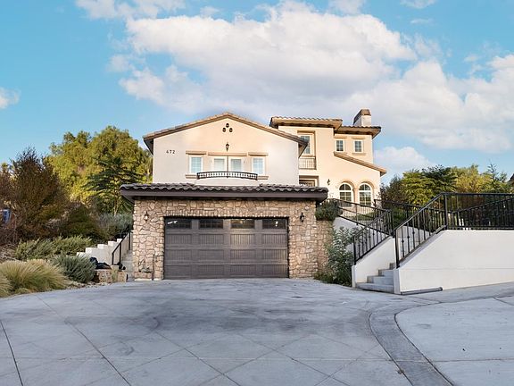 2nd image of 472 Camino De Gloria