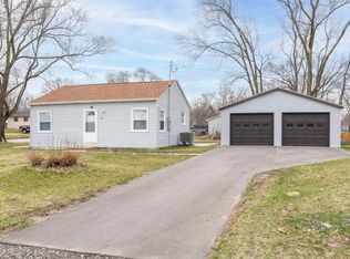 701 Shirley St, Waterloo, IA 50707