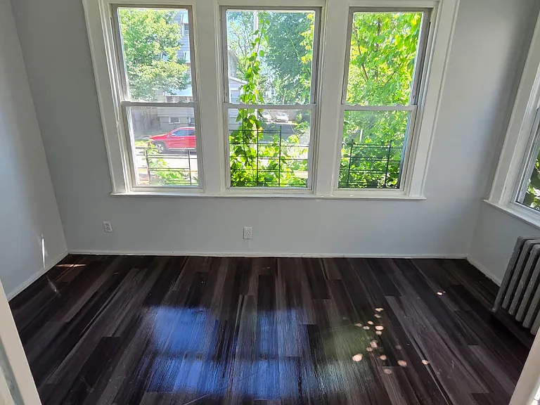 439 Springdale Ave #1L — Photo 11