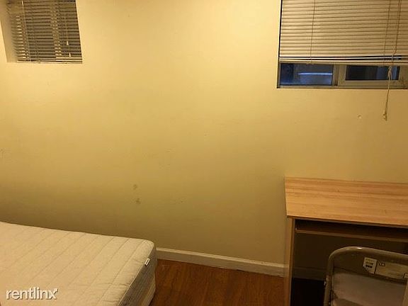 5th image of 4226 7th Ave NE APT 6