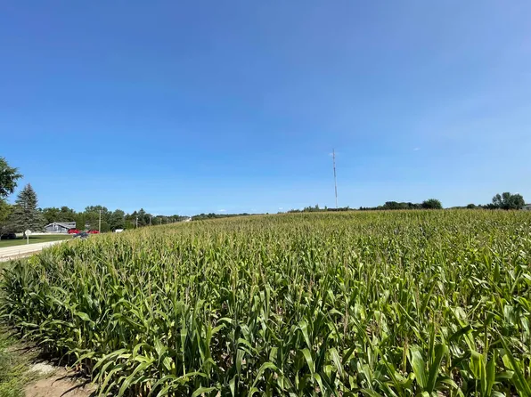 County Rd E, Beaver Dam, WI 53916