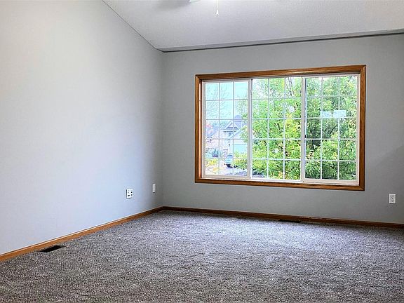 4th image of 20476 Junegrass Dr