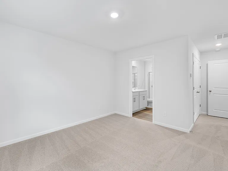5150 Hyrule Dr — Photo 11