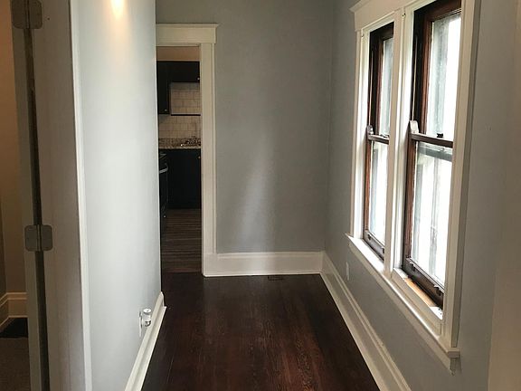 3rd image of 2116 Lawn Ave