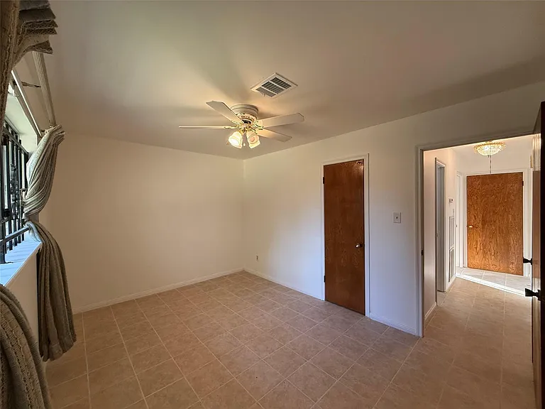 7325 Ley Rd — Photo 28