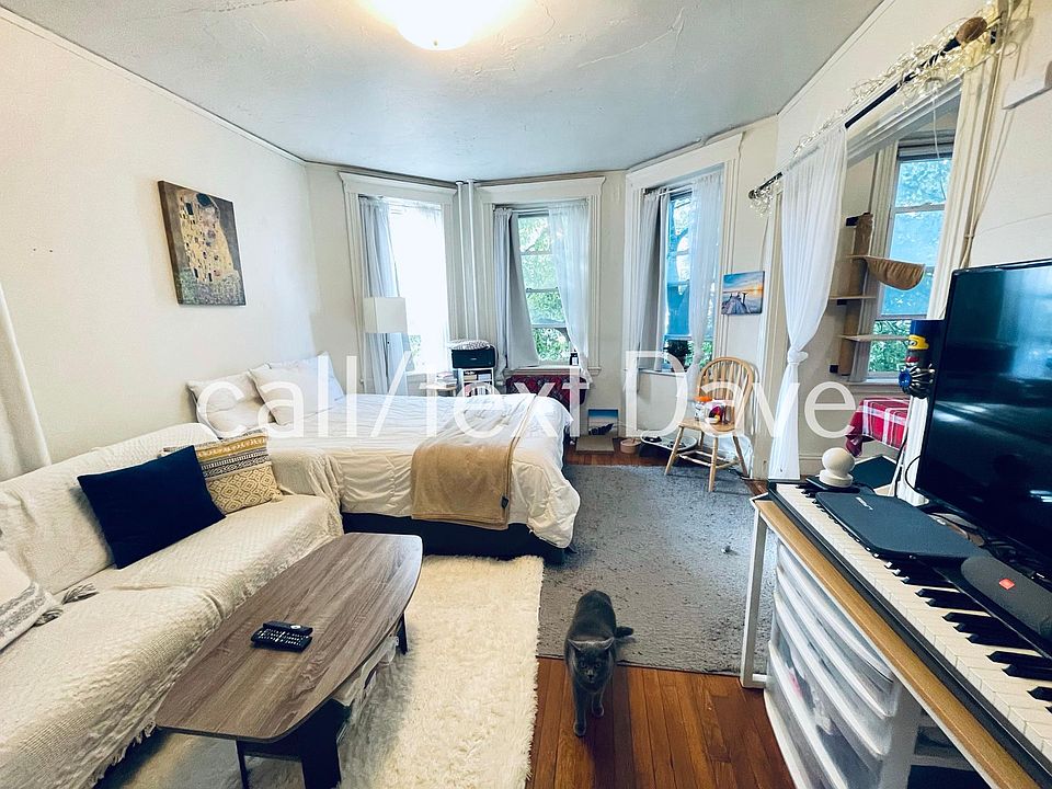 1st image of 235 Park Dr APT 11