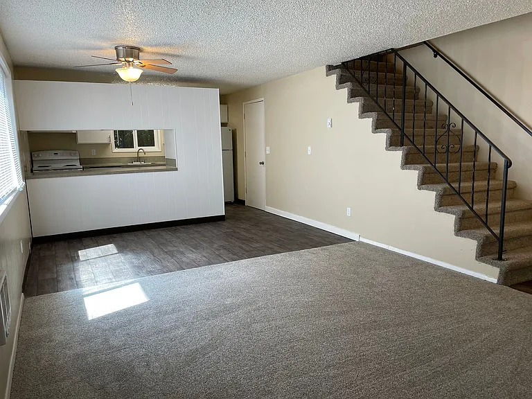 17420 NE Halsey St — Photo 4