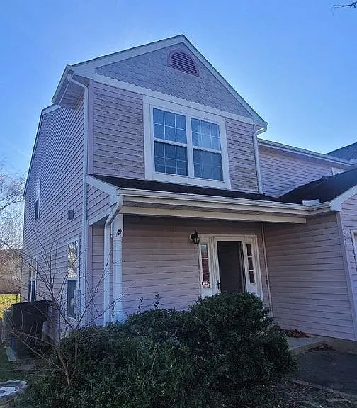 206 Shadybrook Dr — Photo 1