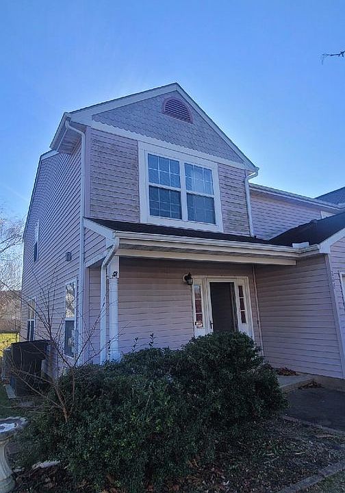 1st image of 206 Shadybrook Dr
