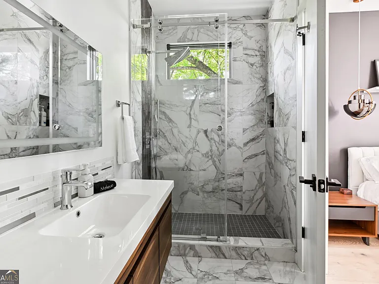 818 Verner St NW — Photo 47