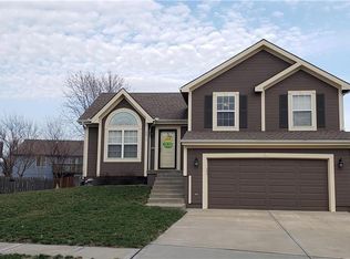 10911 N Skiles Ct, Kansas City, MO 64157