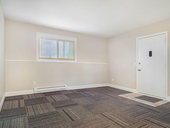 5th image of 3377 W Vienna Rd #J