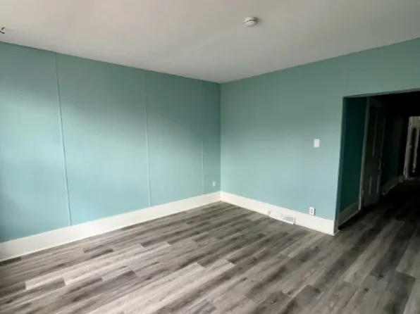 1128 E Clarke St, Milwaukee, WI