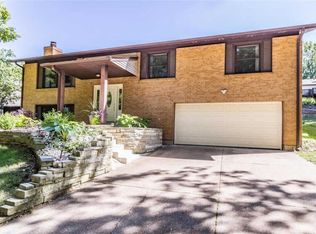 4568 Alber Hill Dr, Saint Louis, MO 63129