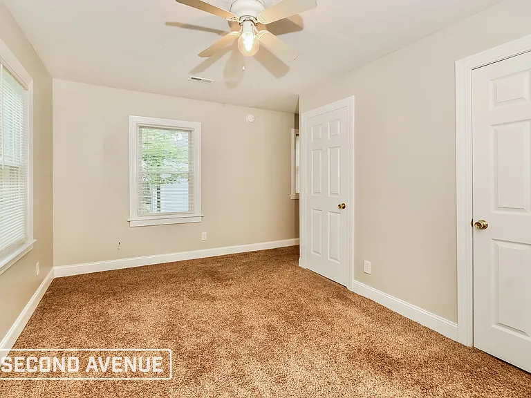 3746 Kahlert Ave — Photo 5