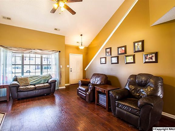 5th image of 130 Eastfield Dr