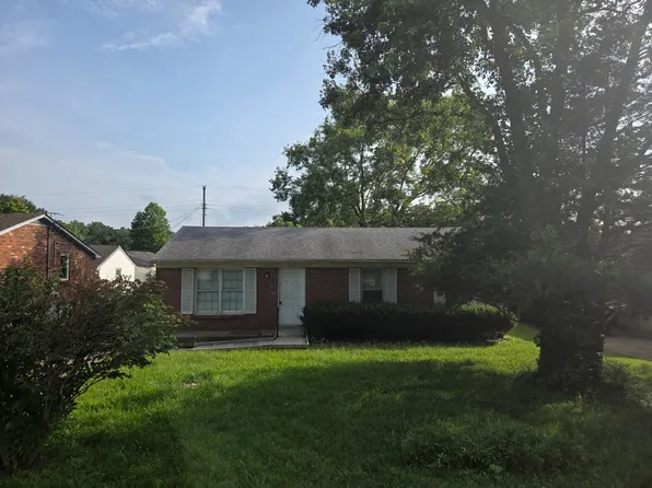 1214 Heatherbourne Dr, La Grange, KY 40031